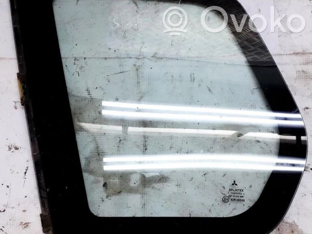 Rear side window