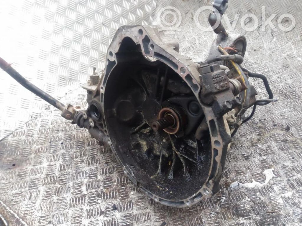 Nissan Almera N16 Scatola del cambio manuale a 5 velocità 