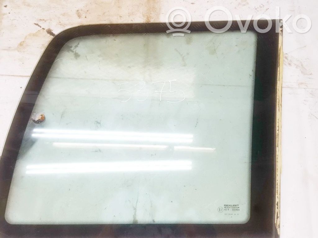 Rear side window