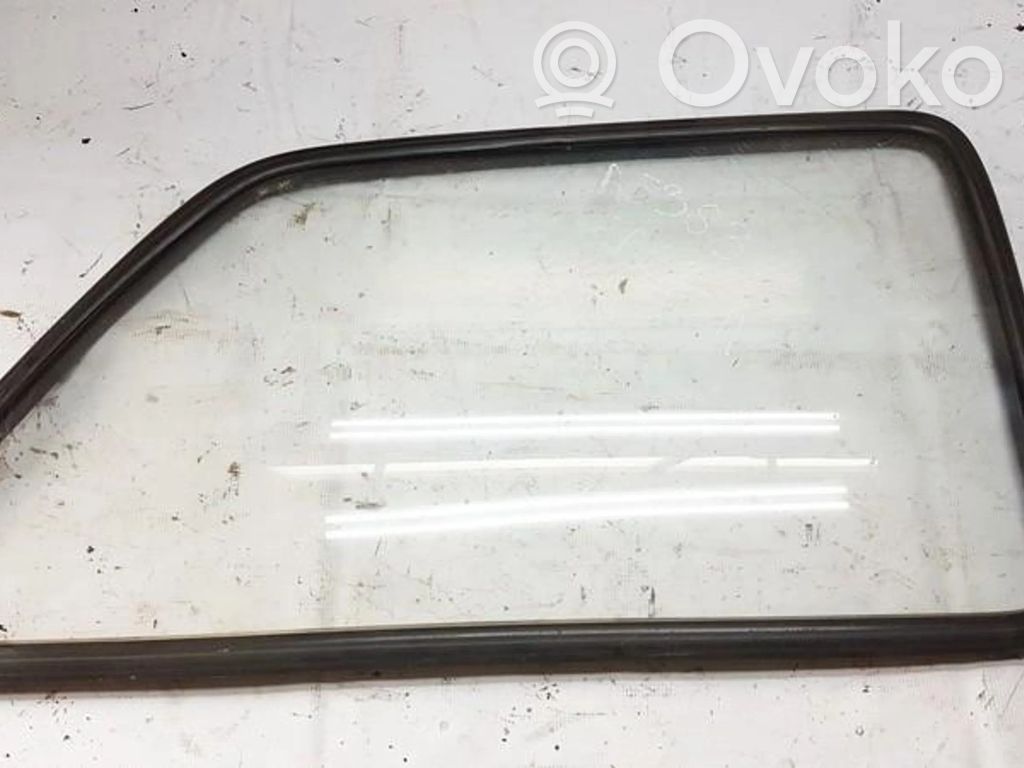 Vidrio lateral trasero
