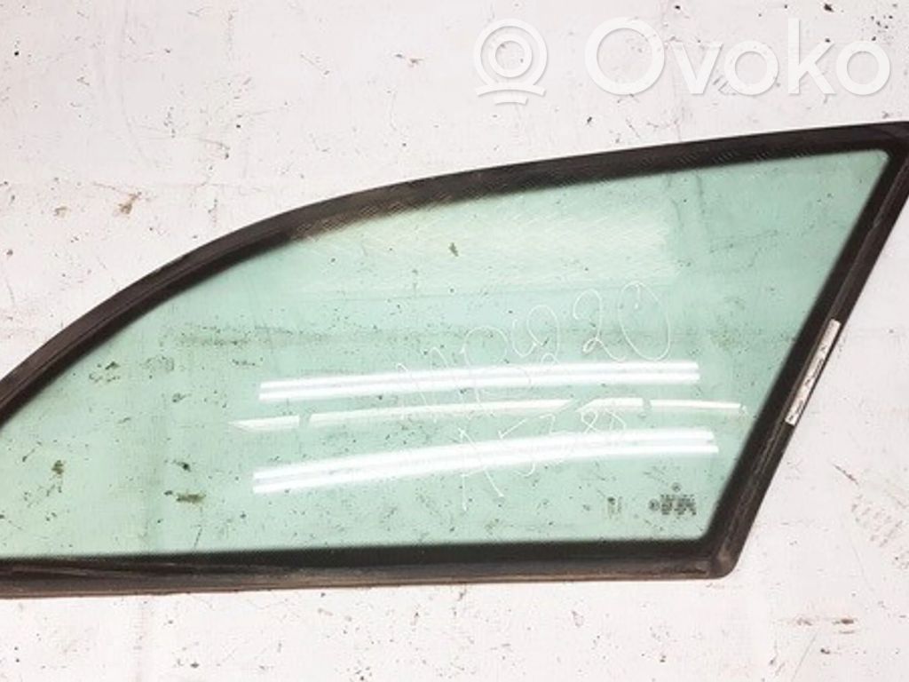 Vidrio lateral trasero
