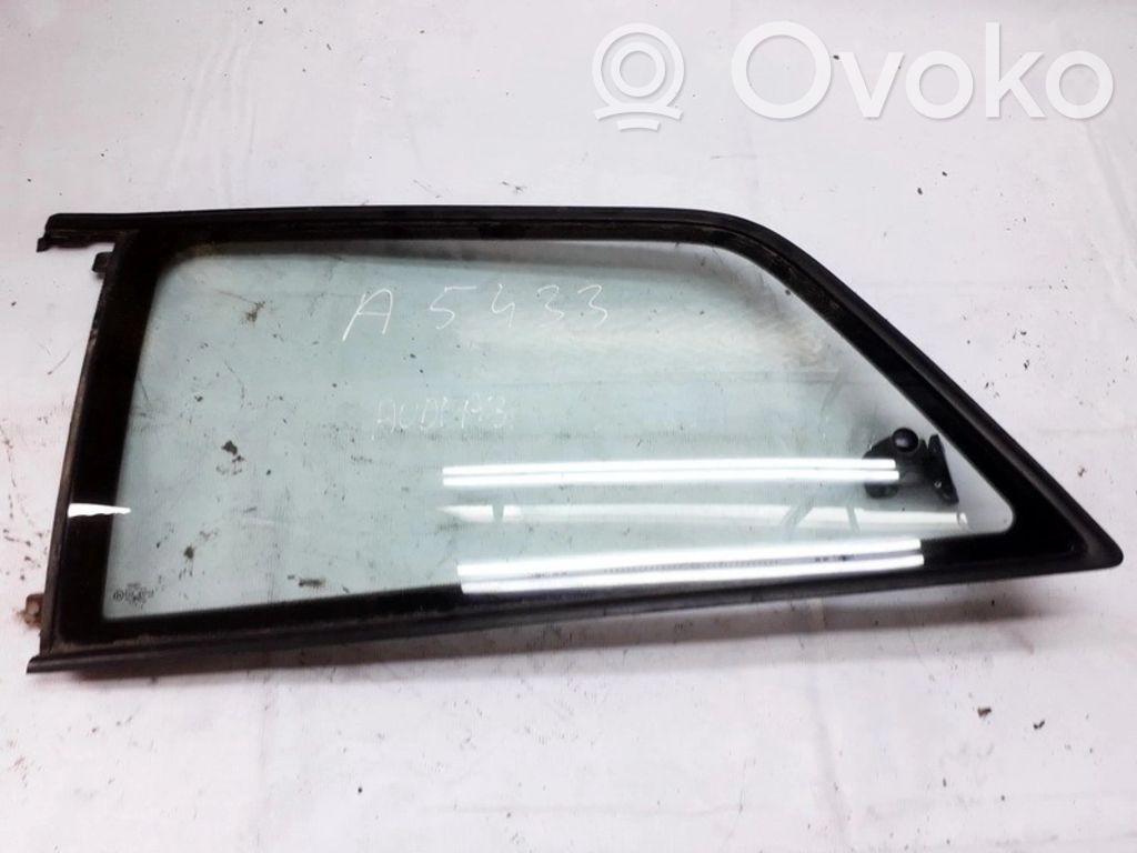 Vidrio lateral trasero