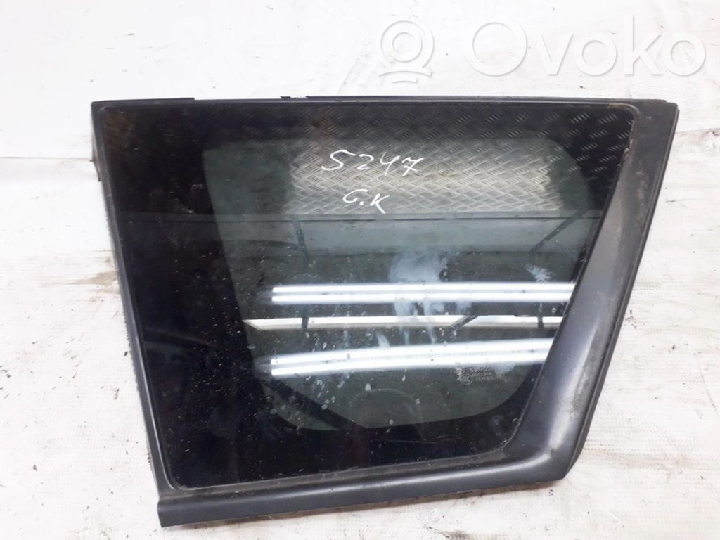 Rear side window