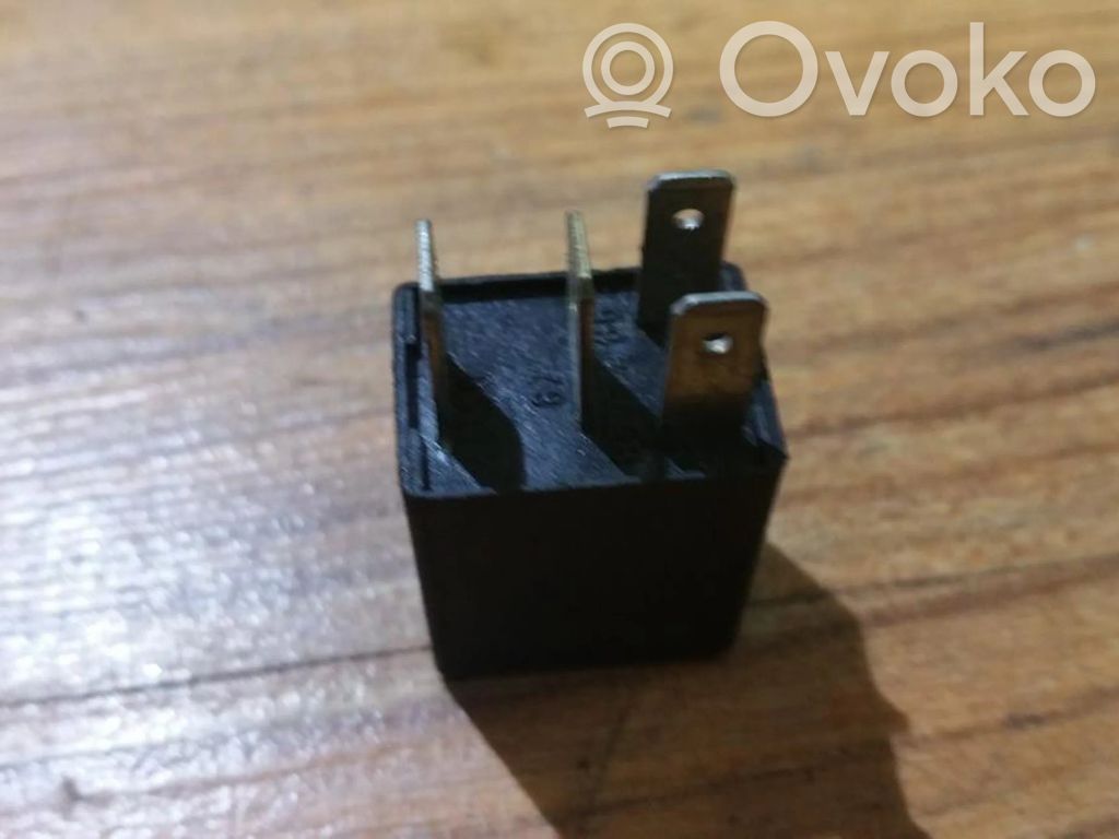 Alte relee   GM90229206,GM90229206