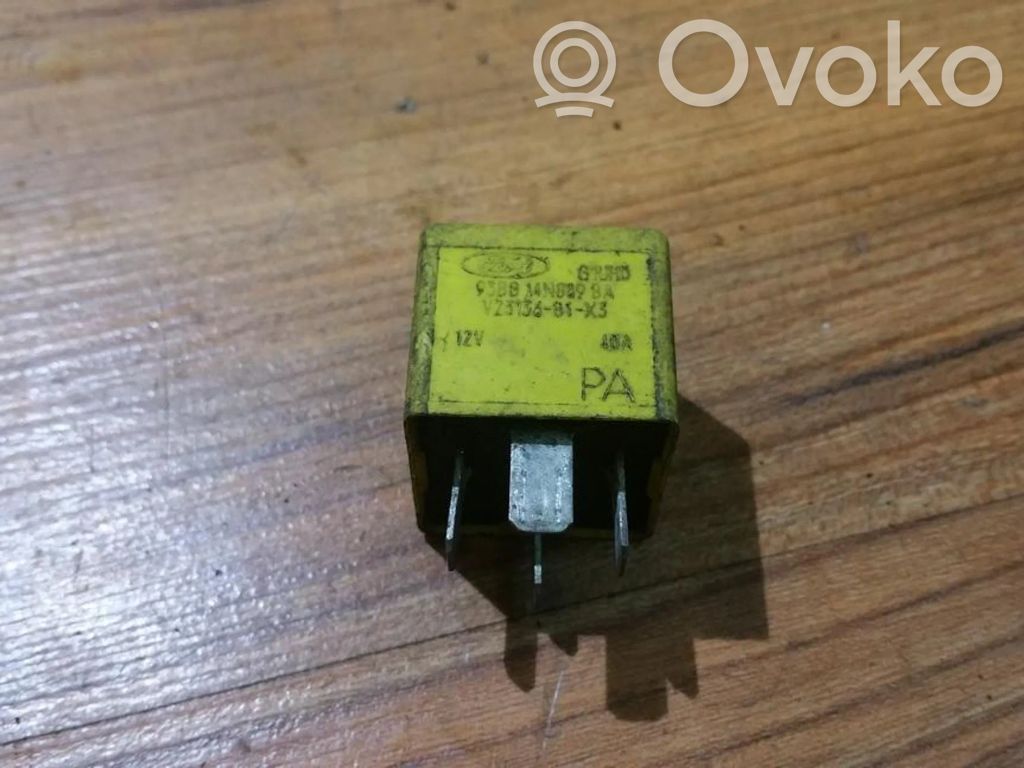 Altri relè   93BG14N089BA,41UHD,41UHD,93BG14N089BA,V23136B1X3