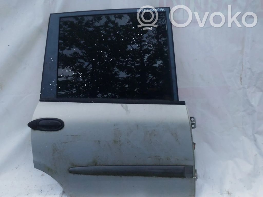 Puerta trasera   PILKA,PILKA