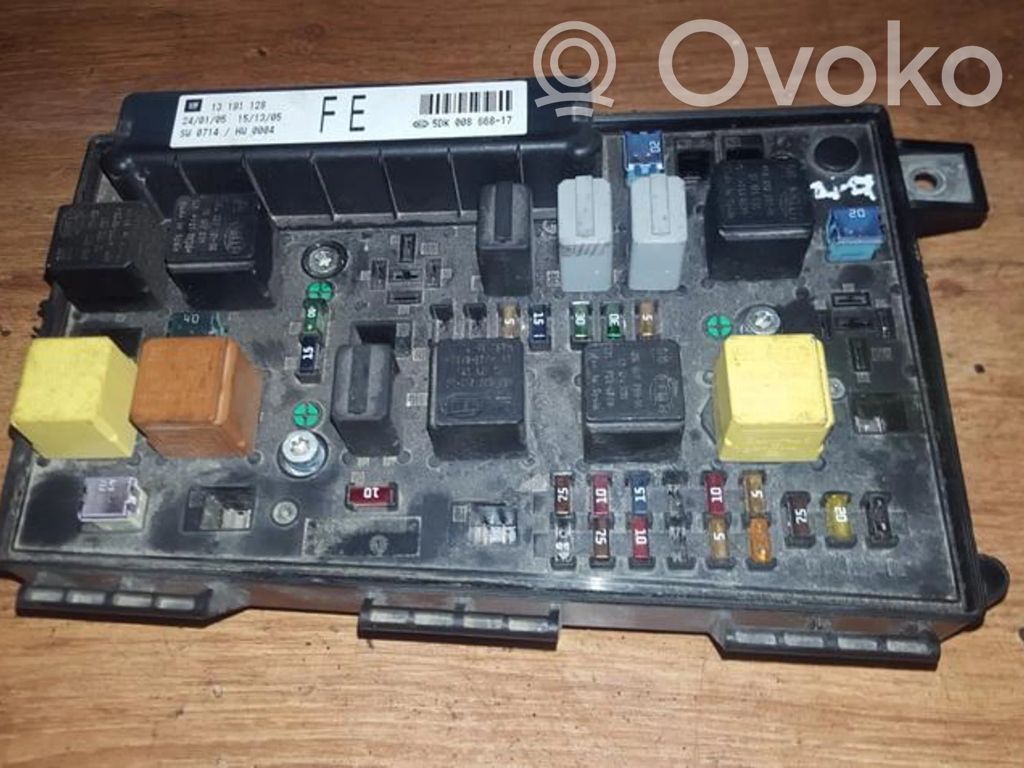 Opel Astra H Set scatola dei fusibili 