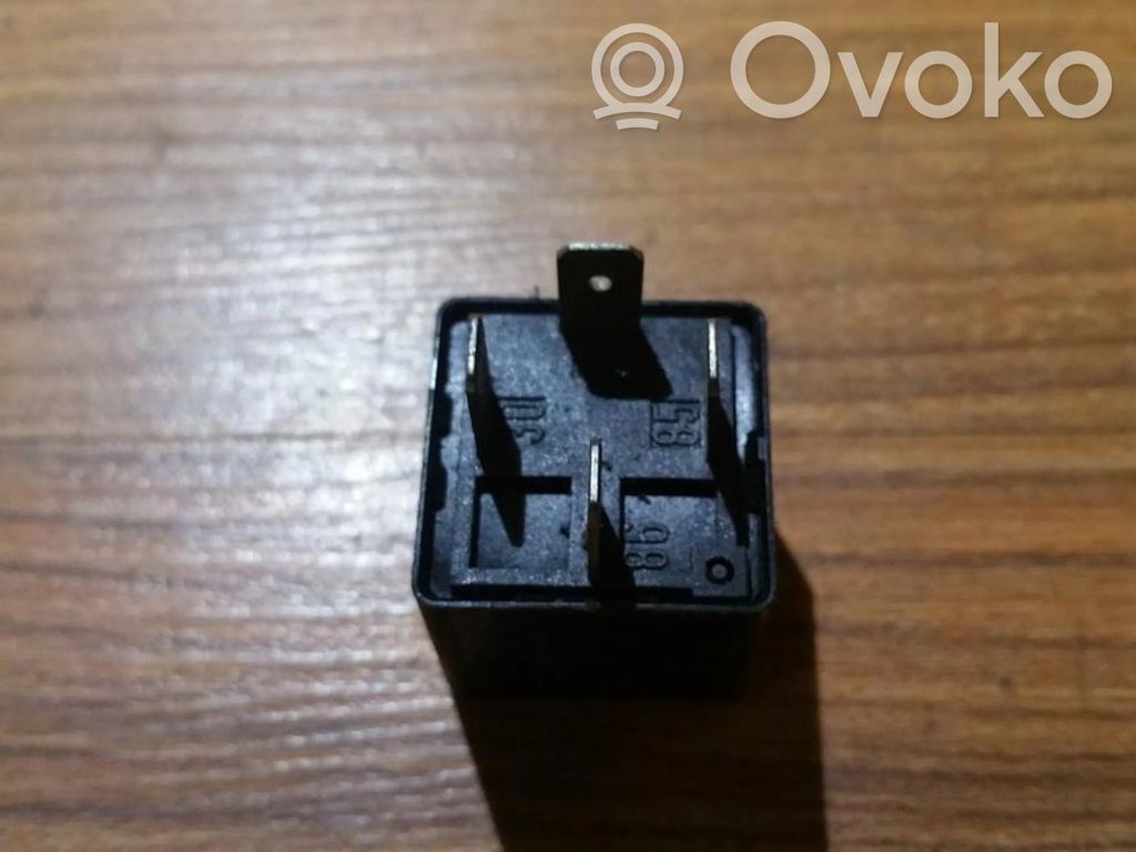 Muu rele   GM90464760,V23134K52X220,GM90464760,V23134K52X220