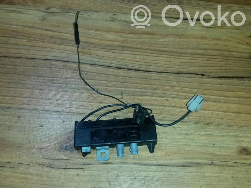 BMW 5 E39 Antenna control unit 