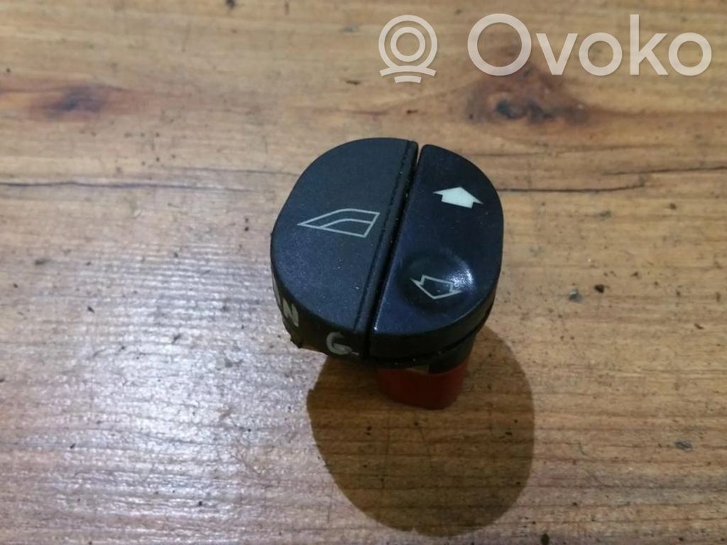 Ford Fiesta Interruptor del elevalunas eléctrico 