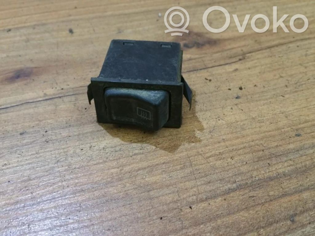 Volkswagen Jetta I Interruttore parabrezza/alzacristalli