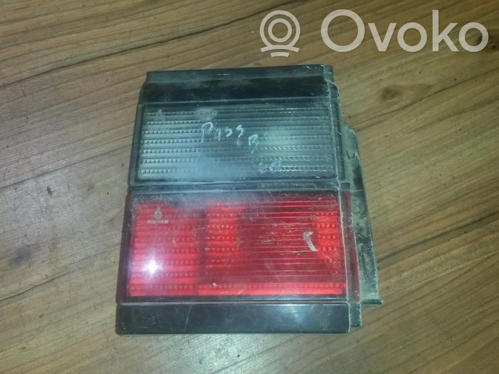 Volkswagen PASSAT B3 Luci posteriori del portellone del bagagliaio