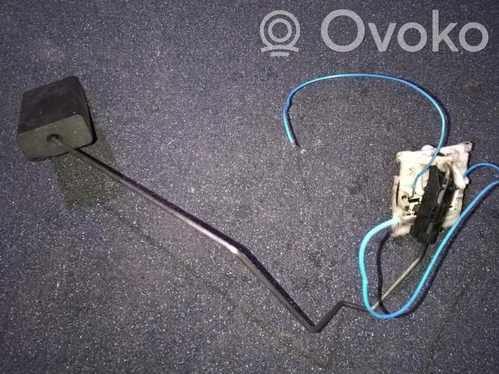 Mercedes-Benz Vito Viano W638 Polttoainetason anturi 
