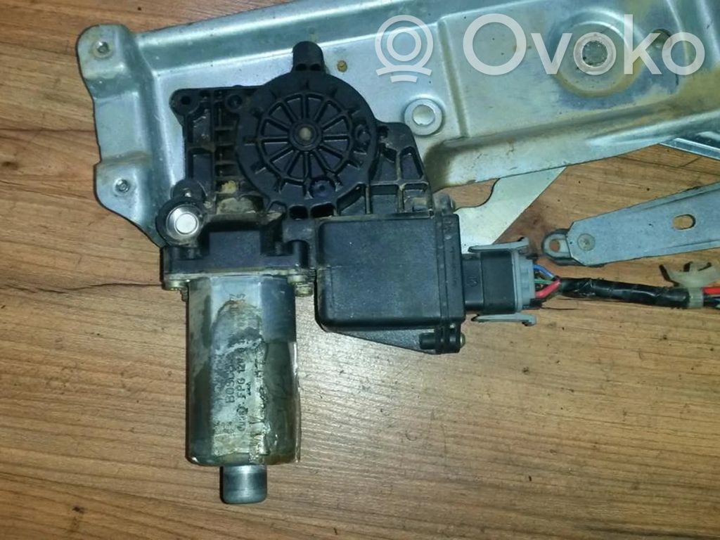 Opel Vectra B Motorino alzacristalli della portiera anteriore