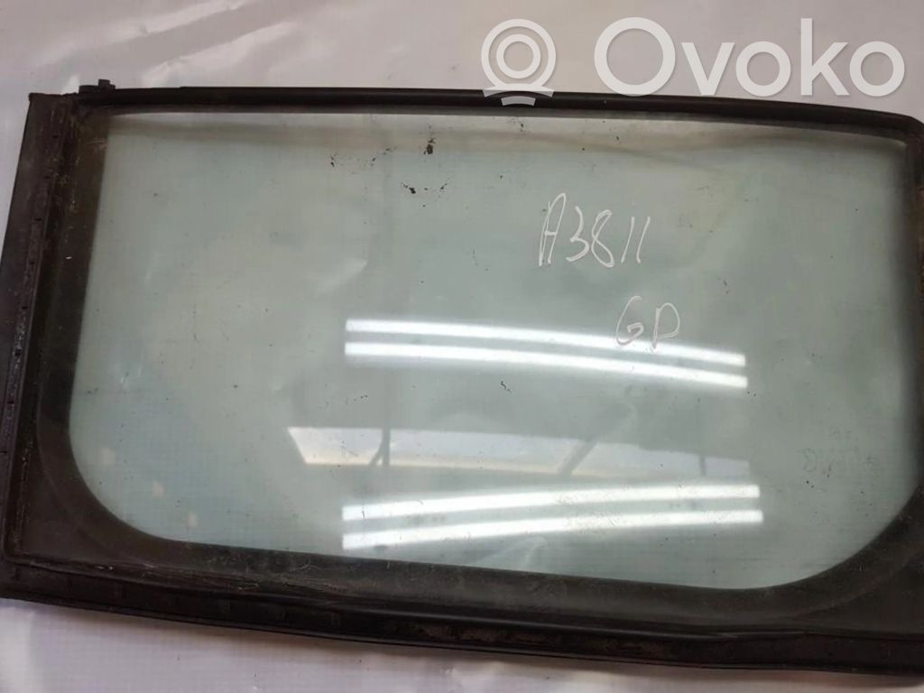 Rear vent window glass