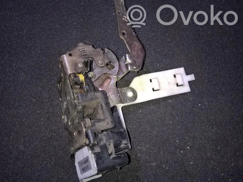 Opel Sintra Front door lock 