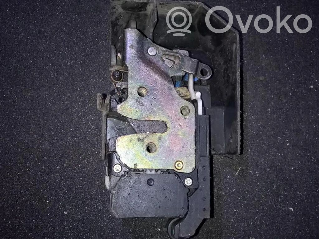 Alfa Romeo 156 Zamek drzwi przednich 