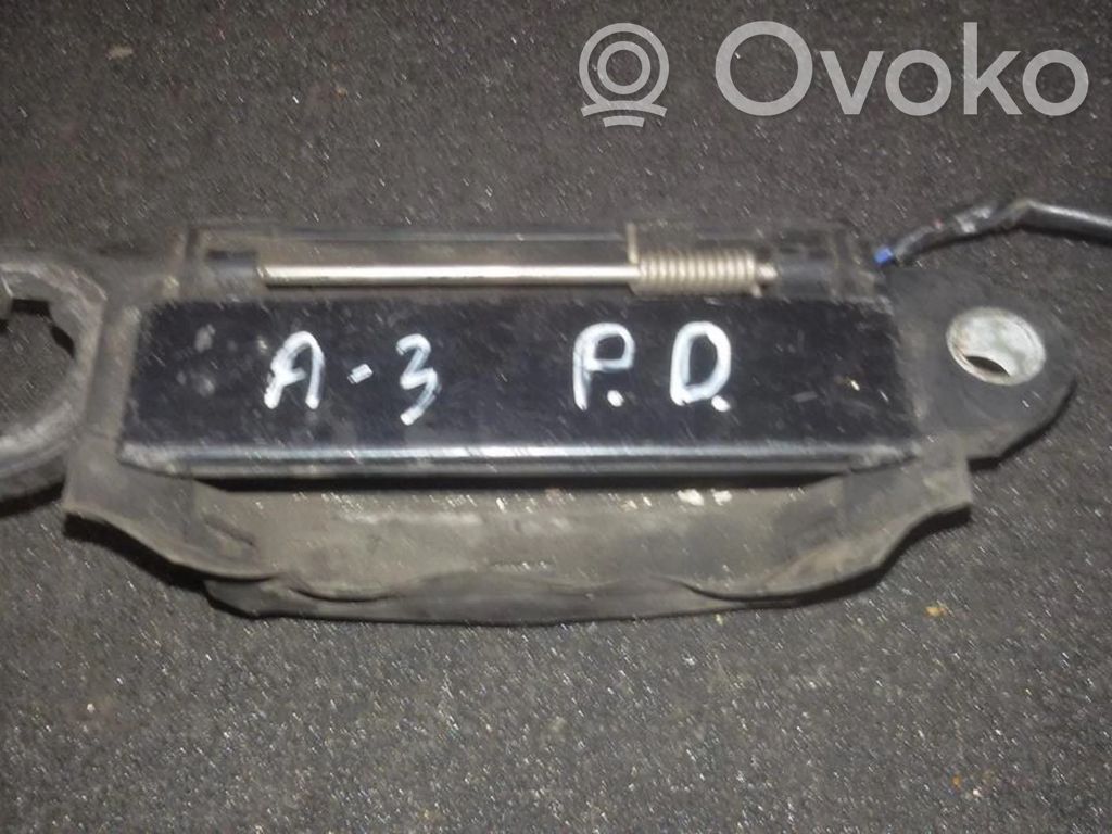 Manecilla externa puerta delantera   4A0837206,4A0837206