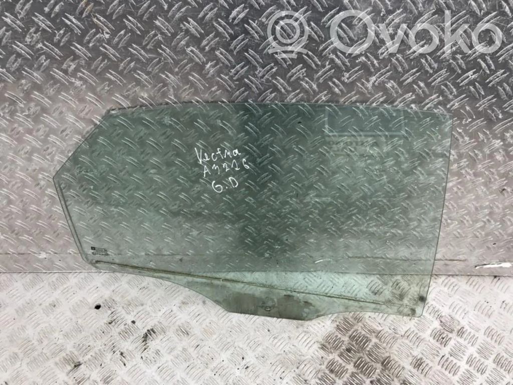 Luna de la puerta trasera