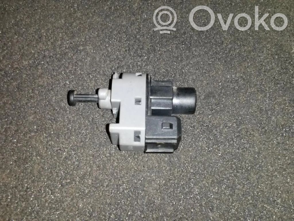 Ford Mondeo Mk III Interruttore del pedale del freno 