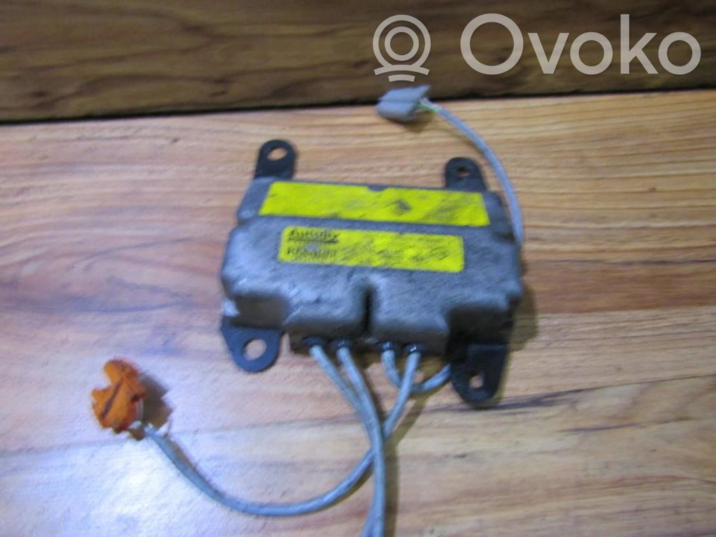 Renault Laguna I Centralina/modulo airbag 