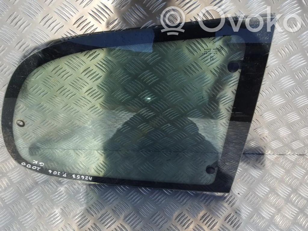 Vidrio lateral trasero