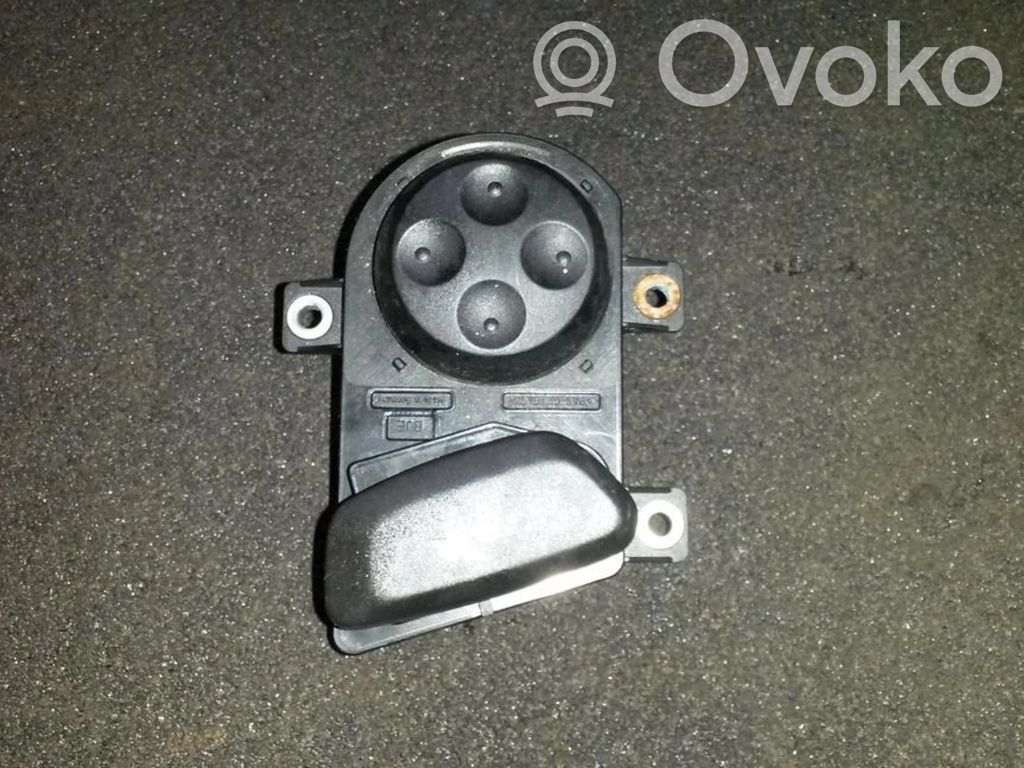 Volkswagen PASSAT B6 Interruttore di controllo del sedile 