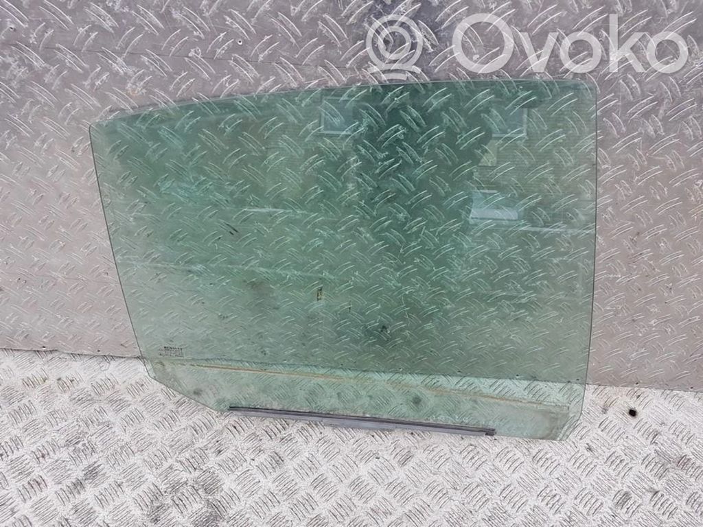 Takaoven ikkunalasi
