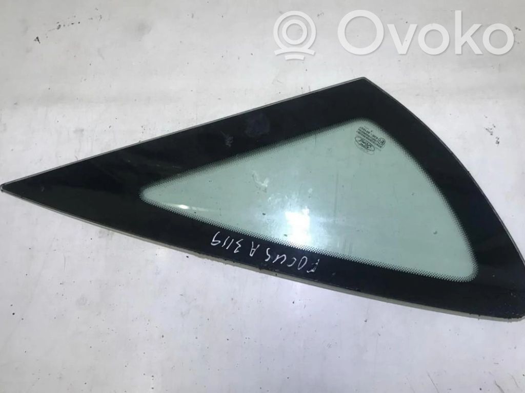 Rear side window