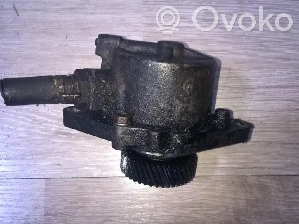 Mazda B series UN Alipainepumppu 