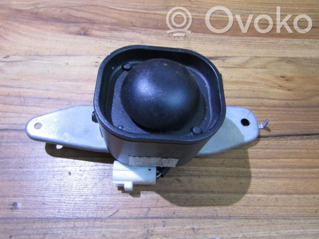 Toyota Avensis Verso Clacson