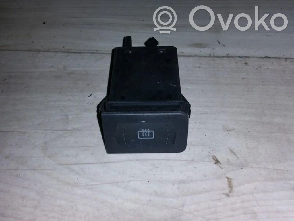 Volkswagen Golf IV Przycisk / Przełącznik ogrzewania szyby przedniej / czołowej 