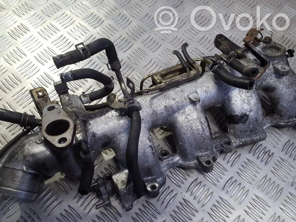 Nissan Almera N16 Collettore di aspirazione 