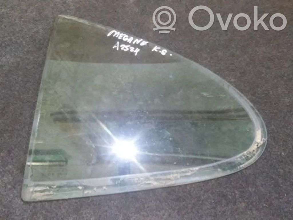 Renault Megane I Szyba drzwi tylnych