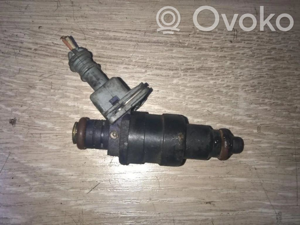 Inyector de combustible   866313,866313
