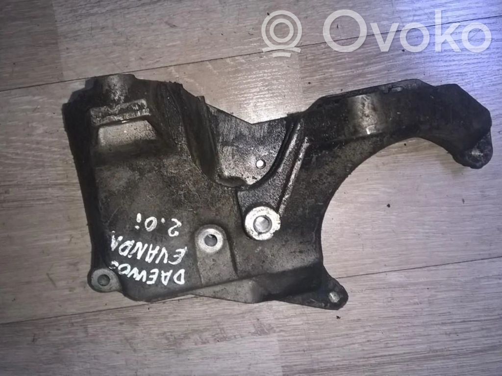 Daewoo Evanda Engine mounting bracket 