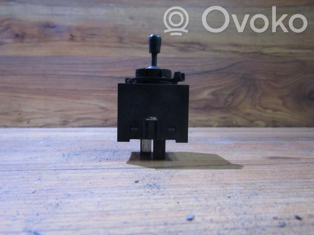 Comutator oglinzi laterale   86AB18972BA,86AB18972BA