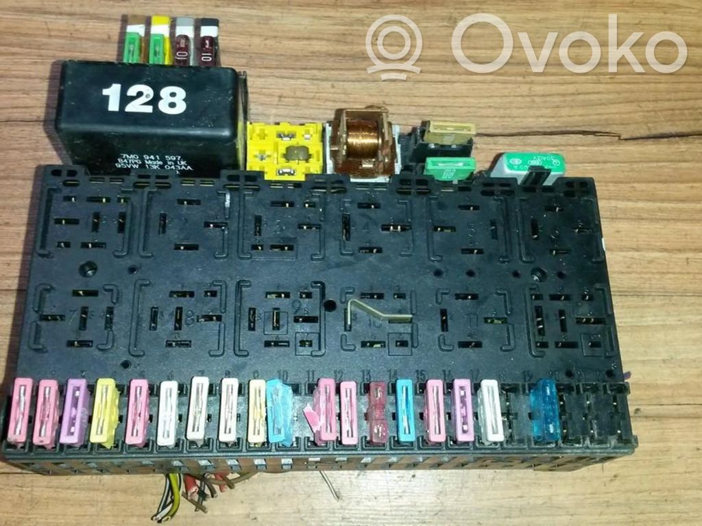 Sulakerasiasarja   7M0937025D,95VW14A073DC,7M0937025D,95VW14A073DC