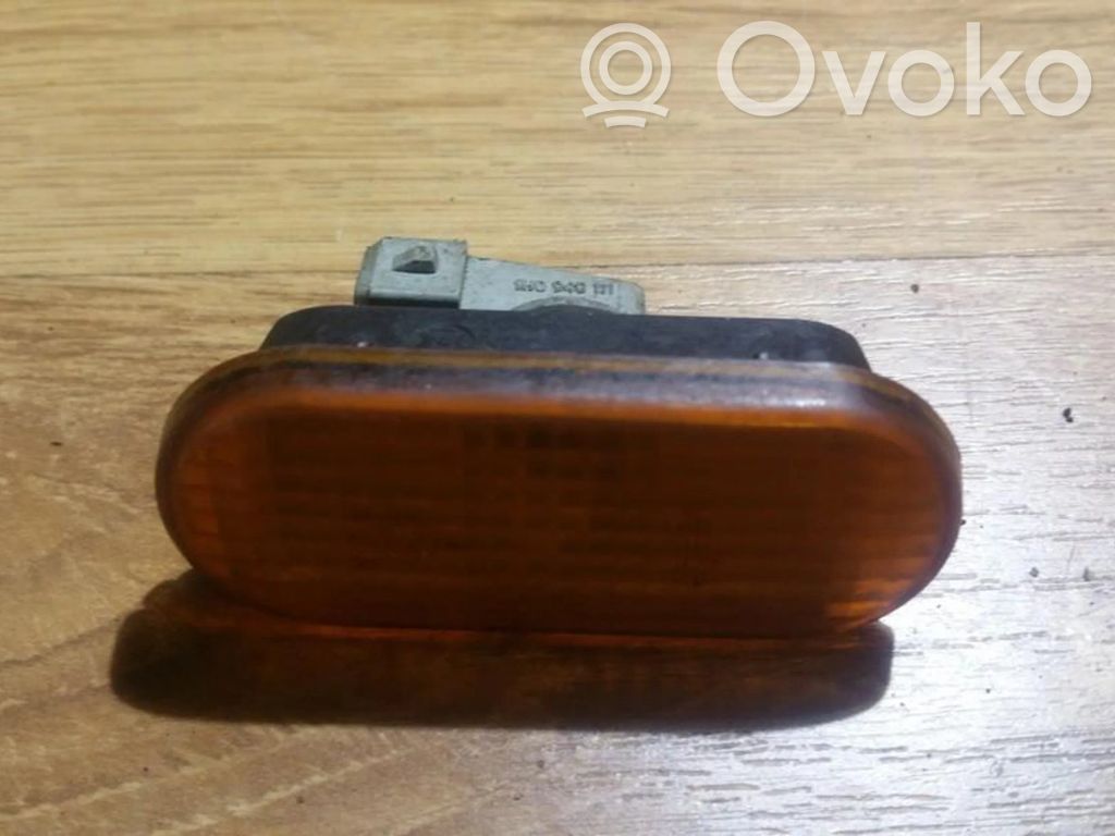 Volkswagen Golf III Semnalizator bară față