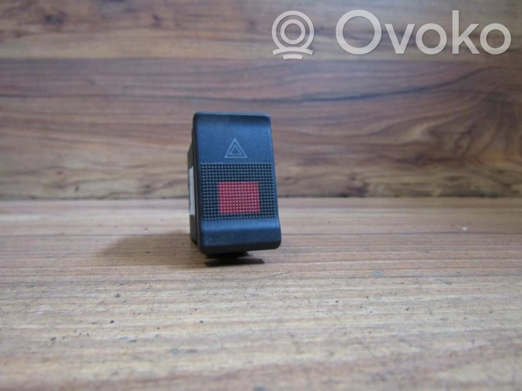 Hazard light switch   4A0941509,4A0941509