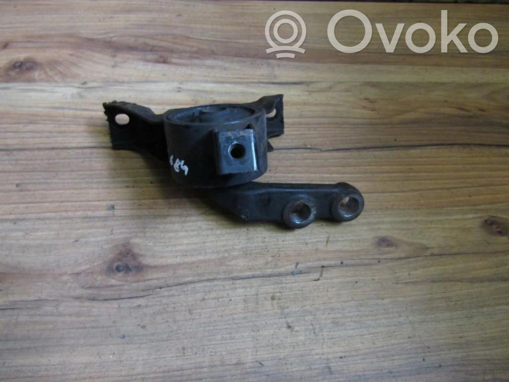 Engine mount bracket   8G07,8G07