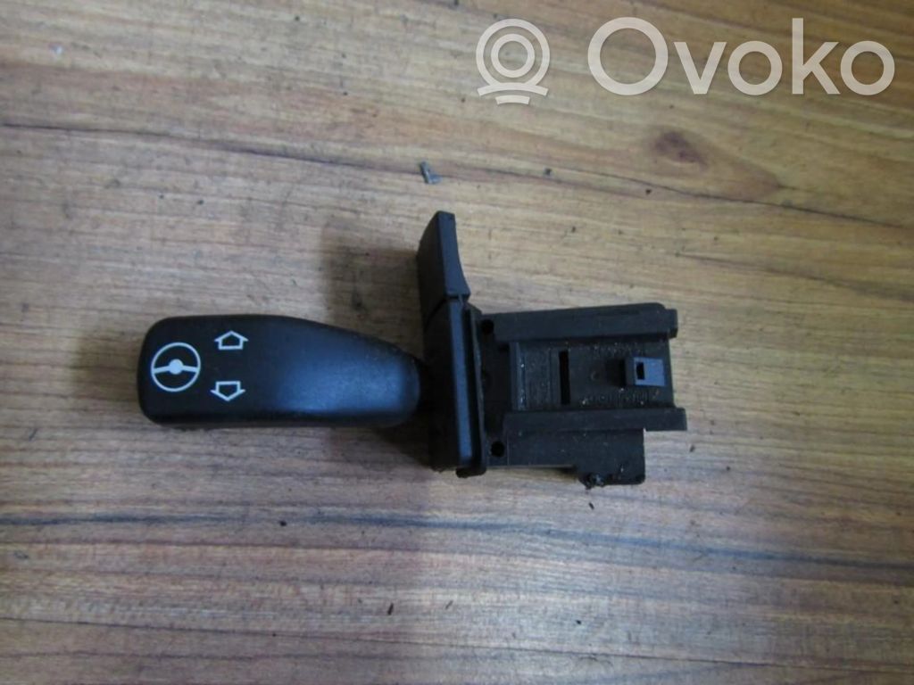 BMW 5 E39 Steering wheel adjustment switch 