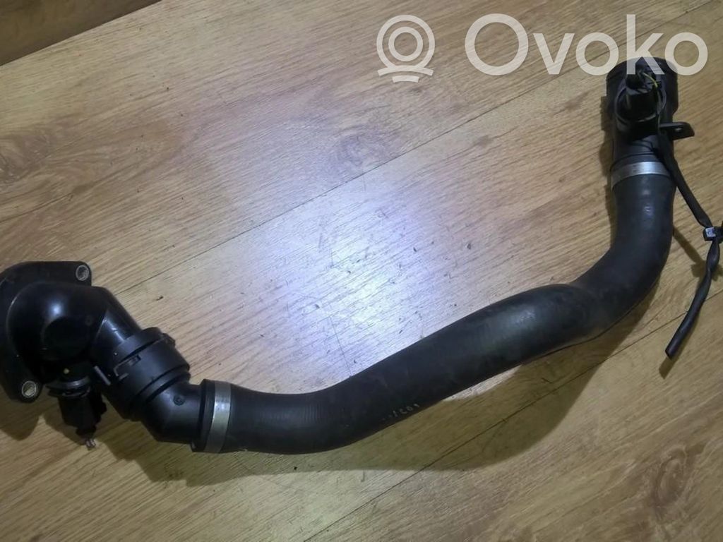 Audi A4 S4 B6 8E 8H Alloggiamento termostato 