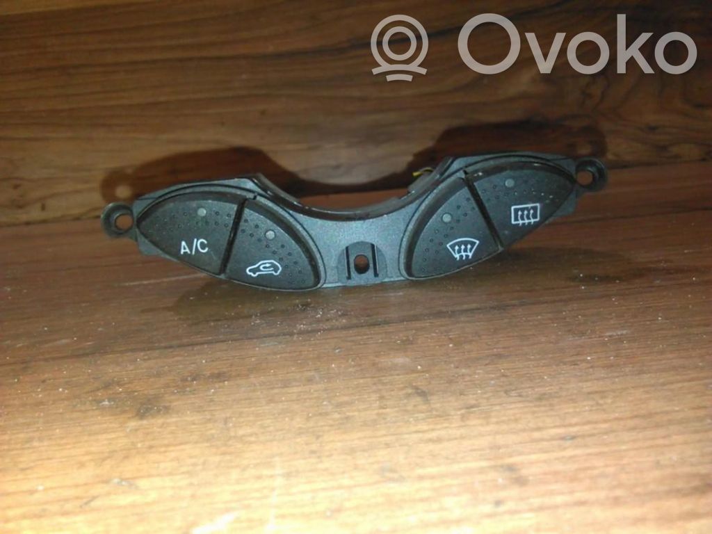 Windscreen/window heater switch   93AG19A945DF,93AG19A945DF