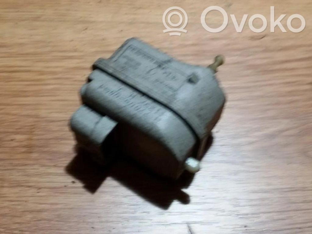Renault Laguna I Motorino di regolazione assetto fari
