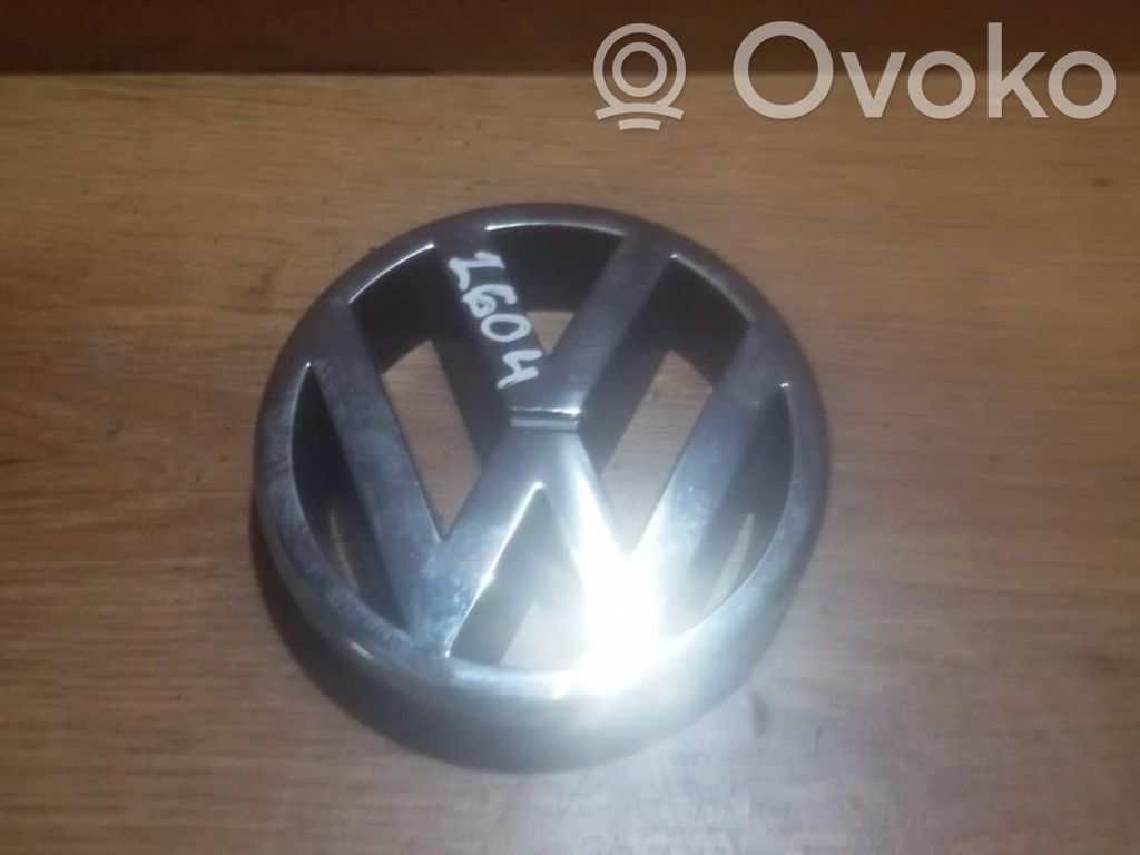 Volkswagen PASSAT B4 Siglă fabricant/emblemă 