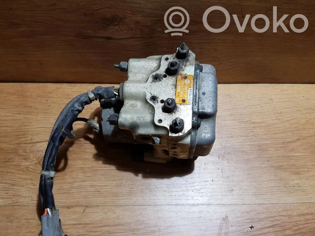 Nissan Primera Bomba de ABS 