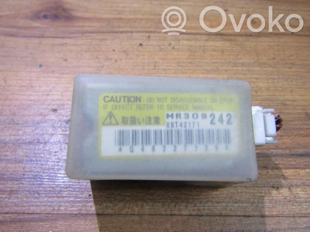 Sensor impacto/accidente para activar Airbag   MR309242,X6T42171,MR309242,X6T42171