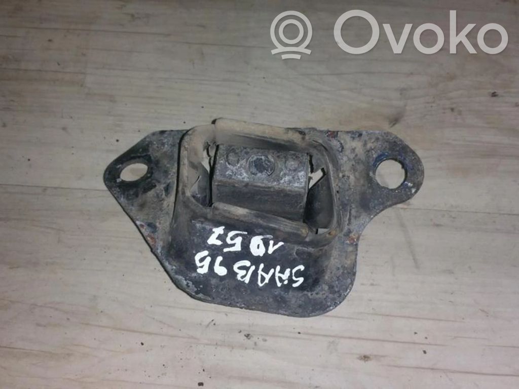 Saab 9-5 Engine mount bracket 