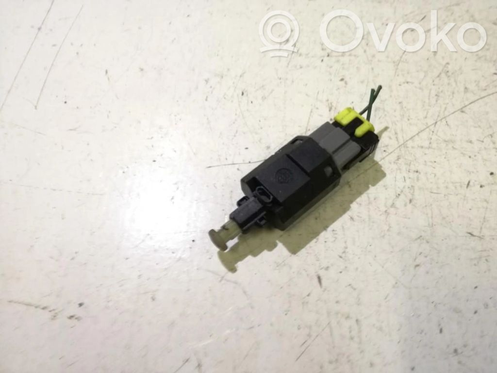 Mazda 323 Brake pedal sensor switch 